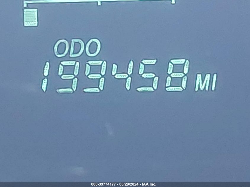 2004 Toyota Prius VIN: JTDKB20U140015856 Lot: 39774177