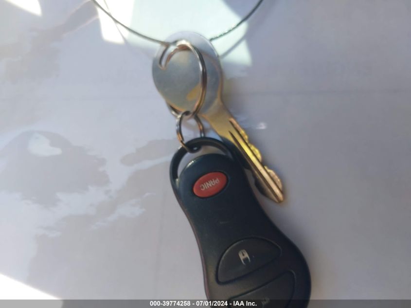 2005 Dodge Ram 1500 Slt/Laramie VIN: 1D7HU18D25J512287 Lot: 39774258