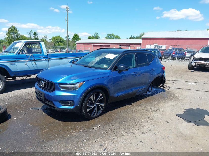 2020 Volvo Xc40 T5 R-Design VIN: YV4162UM2L2283759 Lot: 39774263