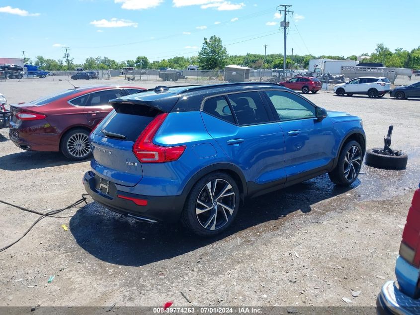 2020 Volvo Xc40 T5 R-Design VIN: YV4162UM2L2283759 Lot: 39774263