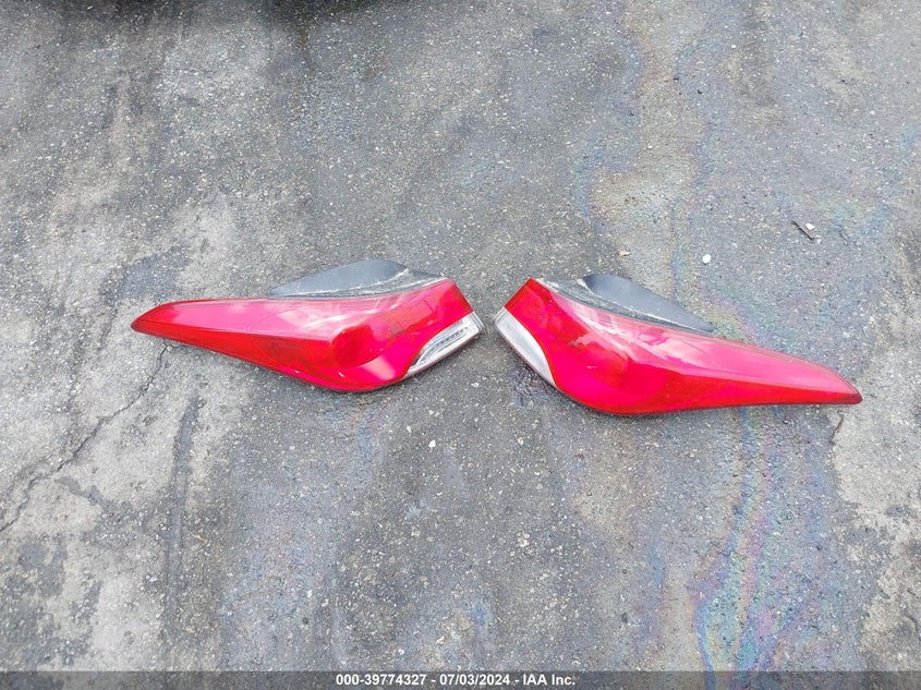 2012 Hyundai Elantra Limited (Ulsan Plant) VIN: KMHDH4AE3CU180059 Lot: 39774327