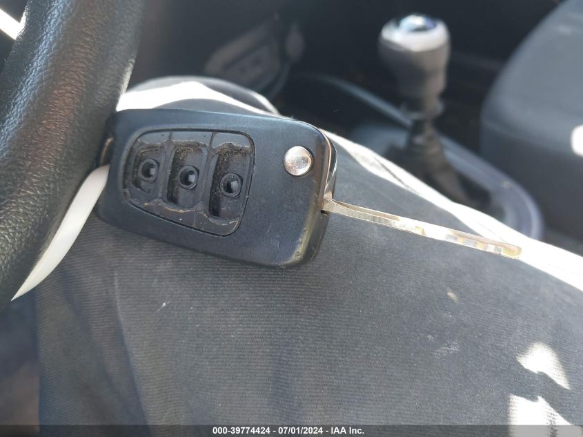 2011 Kia Soul + VIN: KNDJT2A26B7322997 Lot: 39774424