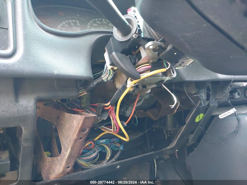 2000 Chevrolet Silverado 1500 Ls VIN: 1GCEK19T4YE311352 Lot: 39774442