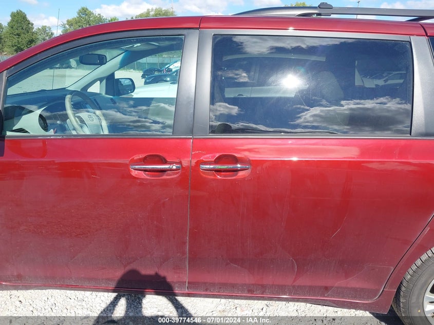 2013 Toyota Sienna Xle V6 8 Passenger VIN: 5TDYK3DC2DS347223 Lot: 39774546