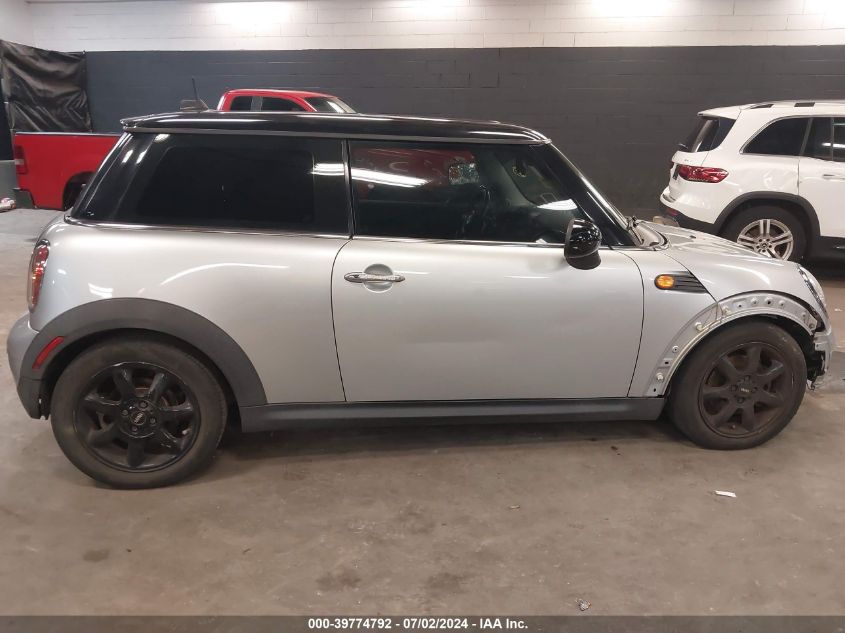 2008 Mini Cooper VIN: WMWMF33548TT66429 Lot: 39774792