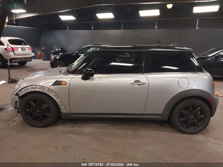 2008 Mini Cooper VIN: WMWMF33548TT66429 Lot: 39774792