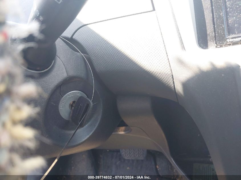 2008 Toyota Yaris VIN: JTDJT923585148070 Lot: 39774832