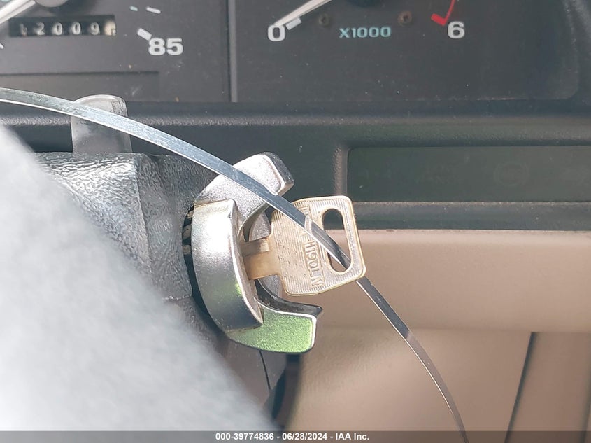 1993 Ford Ranger Super Cab VIN: 1FTDR15X0PTA74532 Lot: 39774836