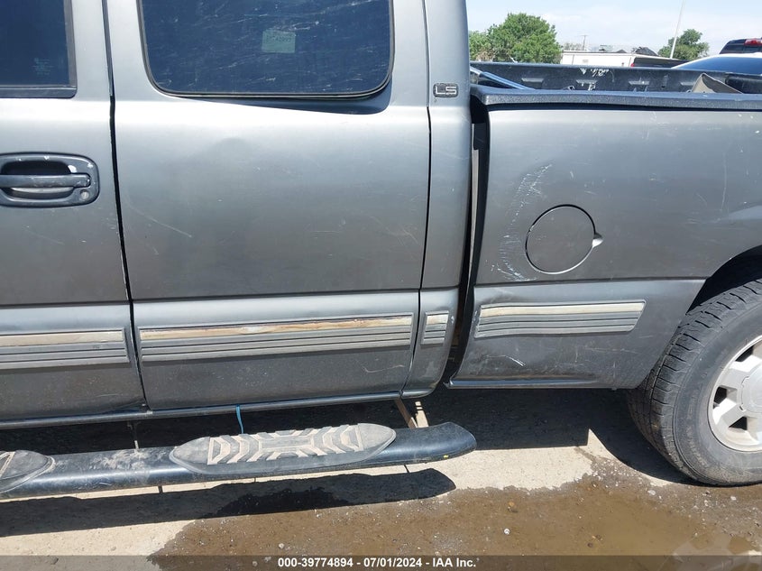 2001 Chevrolet Silverado 1500 Ls VIN: 2GCEC19T811329048 Lot: 39774894