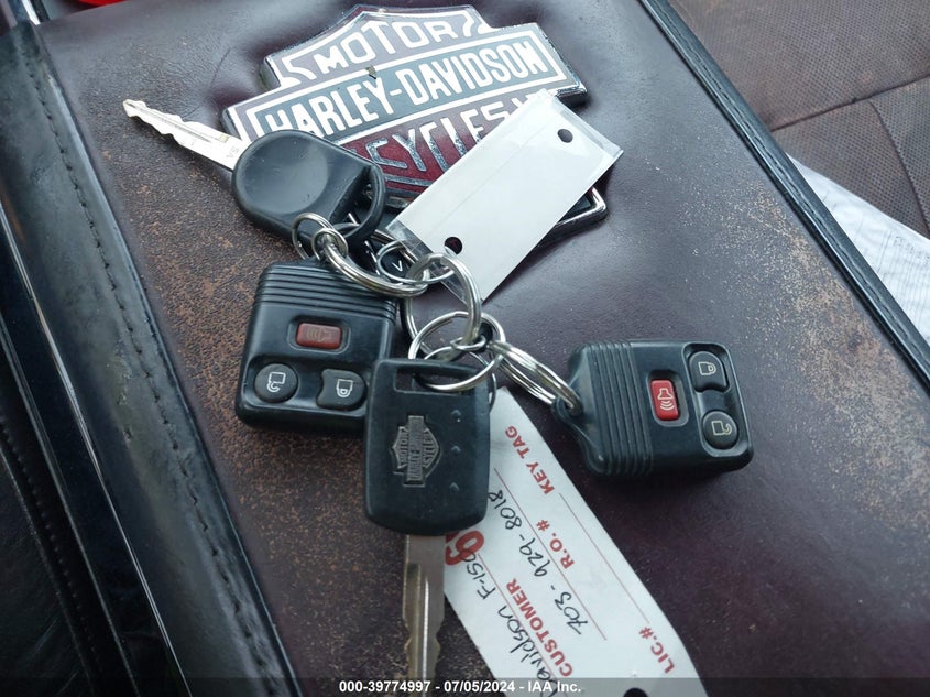 2010 Ford F-150 Fx4/Harley-Davidson/King Ranch/Lariat/Platinum/Xl/Xlt VIN: 1FTFW1EV4AFB15329 Lot: 39774997