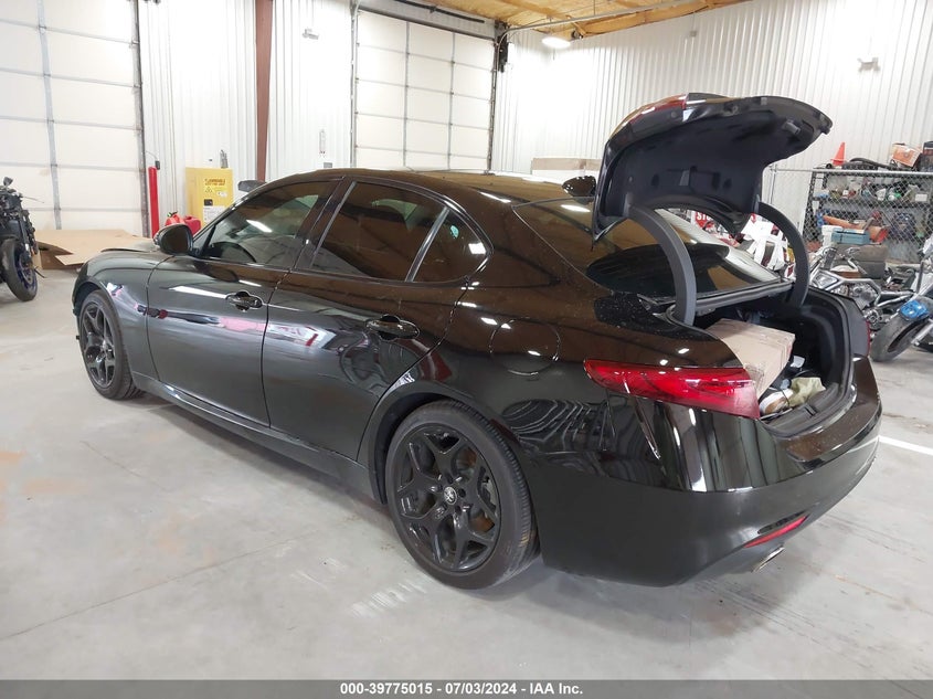 2021 ALFA ROMEO GIULIA VIN: ZARFAMANXM7639661