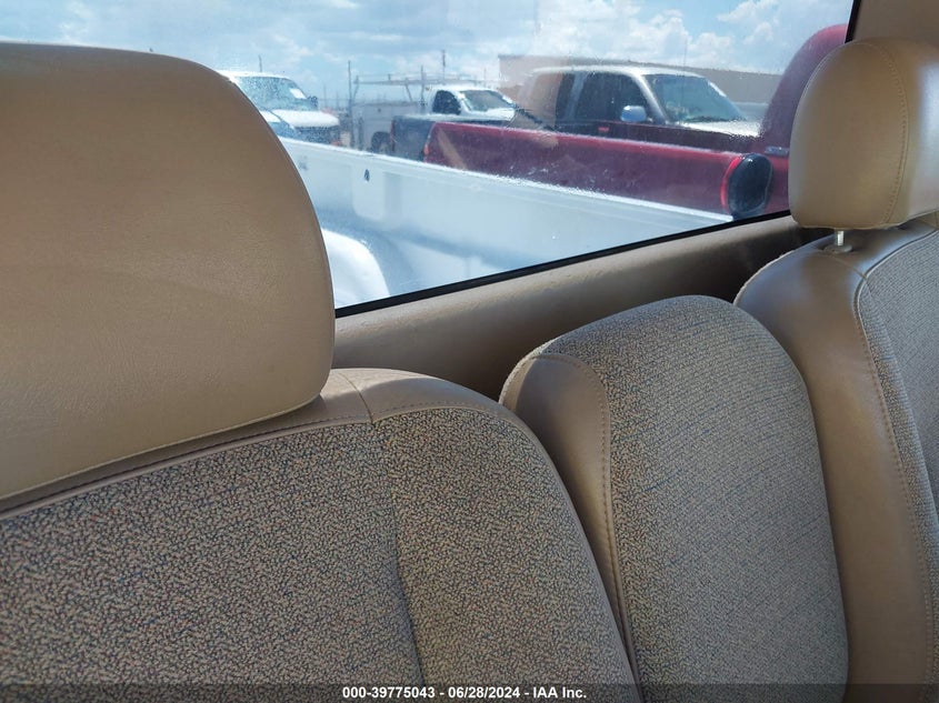 2005 Chevrolet Silverado 1500 Work Truck VIN: 1GCEC14V15Z345078 Lot: 39775043