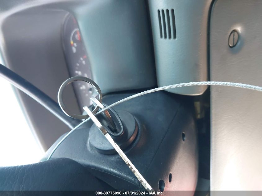 2004 Ford F-350 Lariat/Xl/Xlt VIN: 1FTWW33P14EA46495 Lot: 39775090