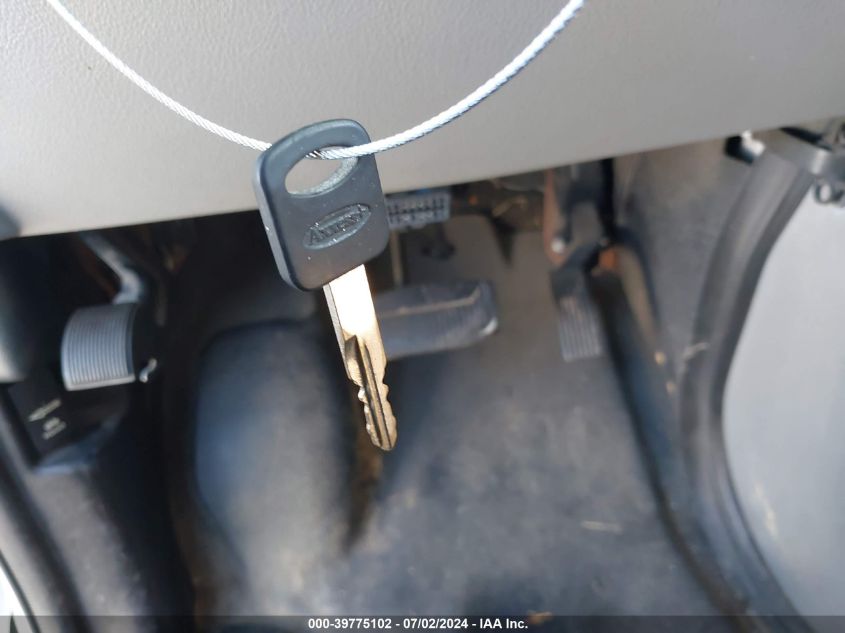 2011 Ford Econoline E250 Van VIN: 1FTNE2EL1BDA28102 Lot: 39775102