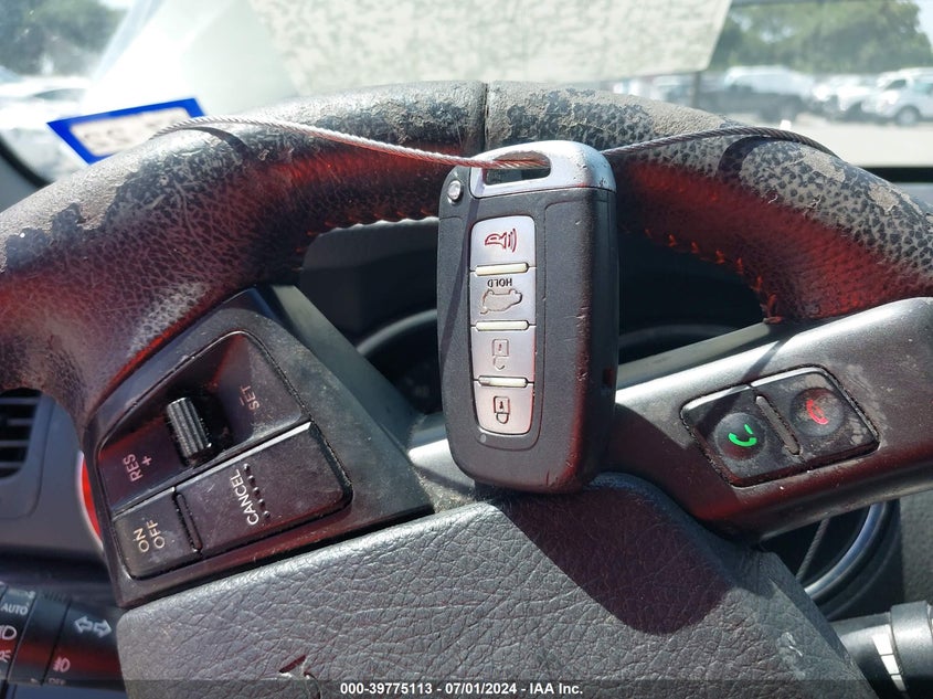 2011 Kia Sorento Ex V6 VIN: 5XYKUDA21BG133058 Lot: 39775113