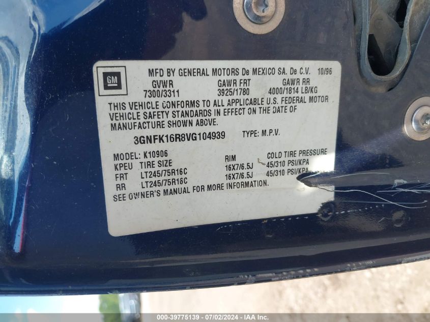 1997 Chevrolet Suburban 1500 VIN: 3GNFK16R8VG104939 Lot: 39775139