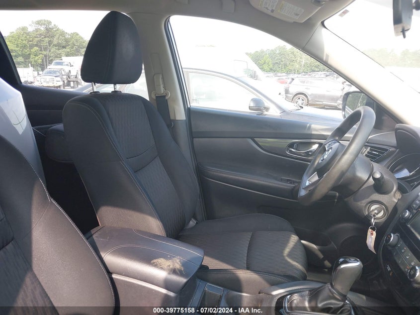 VIN KNMAT2MT4JP522554 2018 NISSAN ROGUE S