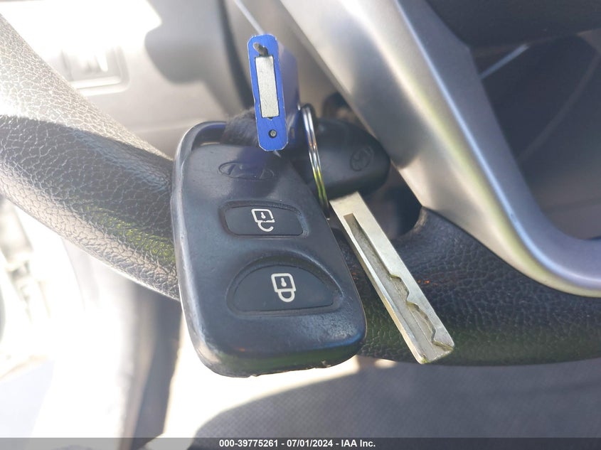 2012 Hyundai Accent Gs VIN: KMHCT5AE0CU005204 Lot: 39775261