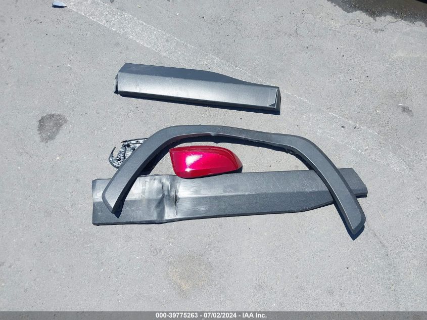 2010 Honda Fit Sport VIN: JHMGE8H64AC039258 Lot: 39775263