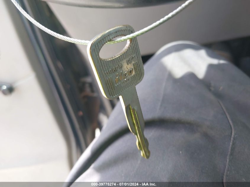 1999 Ford E-150 Commercial/Recreational VIN: 1FTRE1423XHB96215 Lot: 39775274