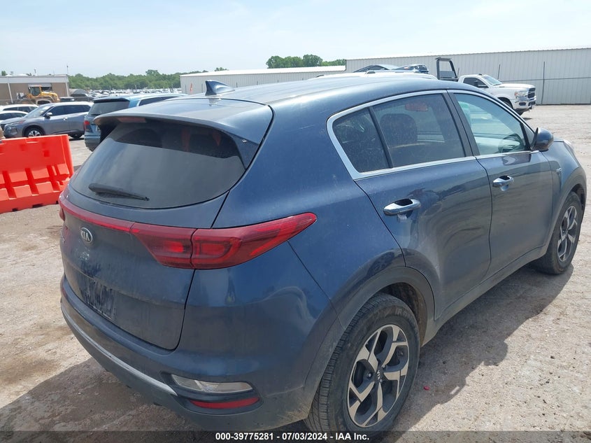 VIN KNDPMCAC8M7931114 2021 KIA SPORTAGE LX