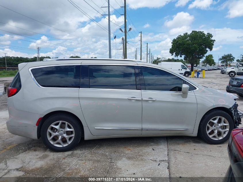 2017 Chrysler Pacifica Touring-L Plus VIN: 2C4RC1EG6HR669952 Lot: 39775337