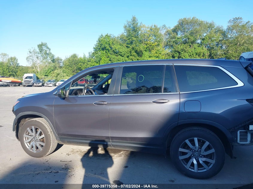 VIN 5FNYF6H34KB083665 2019 HONDA PILOT EX