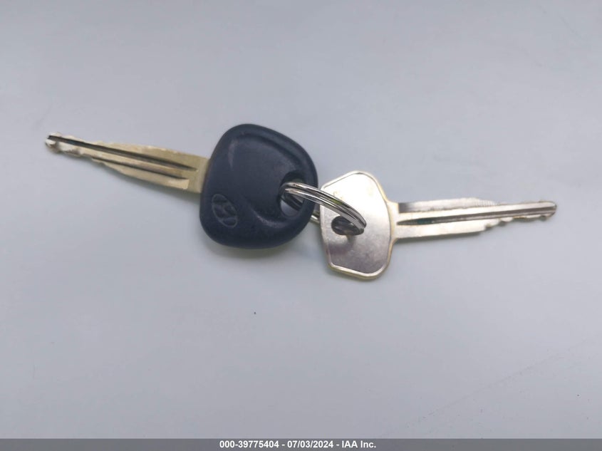 2004 Hyundai Accent VIN: KMHCF35C64U291730 Lot: 39775404