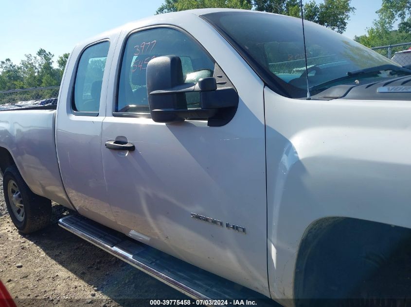 2011 Chevrolet Silverado 3500Hd Work Truck VIN: 1GC5CZCG4BZ226504 Lot: 39775458