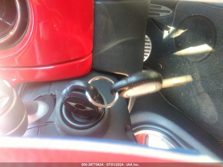 2006 Mini Cooper S VIN: WMWRH335X6TK57759 Lot: 39775634