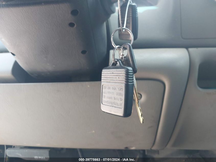 2000 Ford F-350 Lariat/Xl/Xlt VIN: 1FTSW31F7YED07658 Lot: 39775663