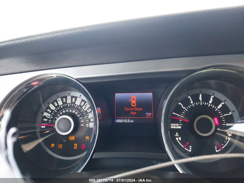 2013 Ford Mustang V6 Premium VIN: 1ZVBP8AM8D5270359 Lot: 39775774