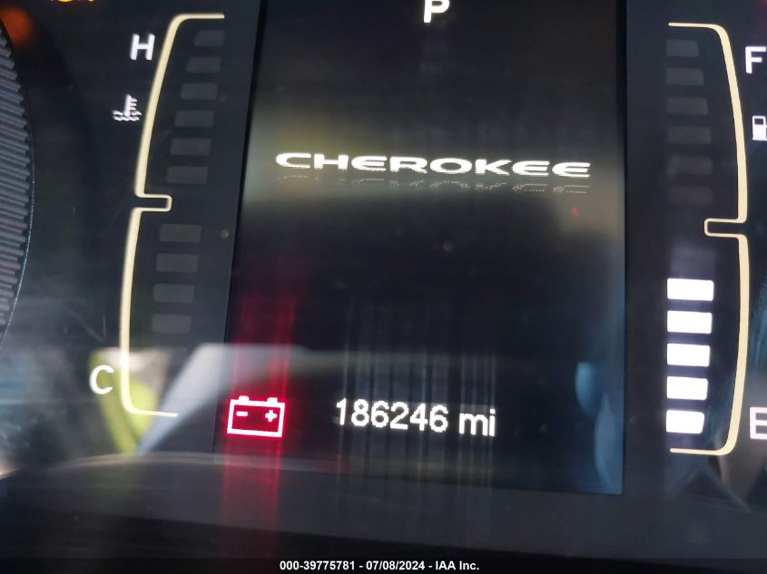 2015 Jeep Cherokee Latitude VIN: 1C4PJMCB8FW768024 Lot: 39775781