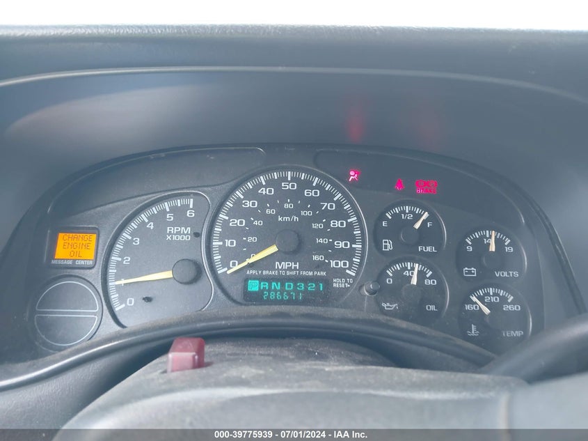 2002 Chevrolet Silverado 1500 VIN: 2GCEC19V521353326 Lot: 39775939