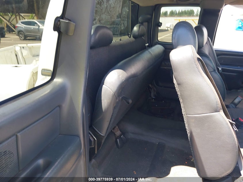 2002 Chevrolet Silverado 1500 VIN: 2GCEC19V521353326 Lot: 39775939