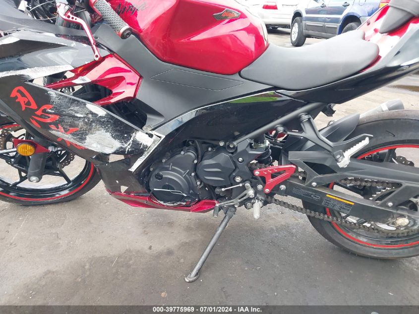 VIN JKAEXKG18PDAS3148 2023 KAWASAKI EX400