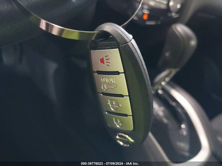 2016 NISSAN ROGUE SL - 5N1AT2MT3GC781015