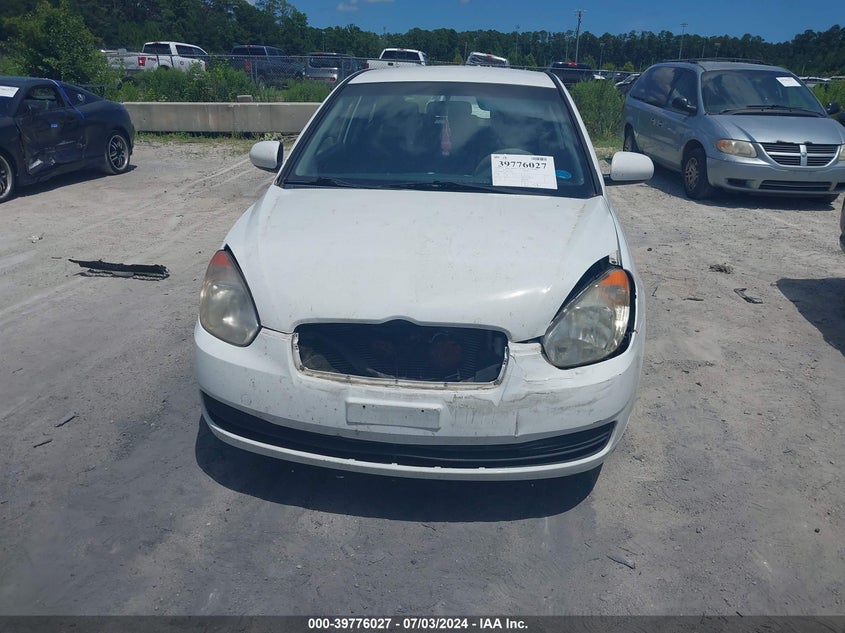 2011 Hyundai Accent Gs VIN: KMHCM3AC8BU207464 Lot: 39776027