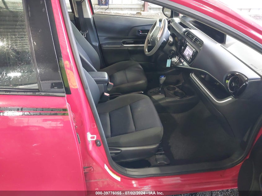 2015 Toyota Prius C Two VIN: JTDKDTB30F1586787 Lot: 39776055