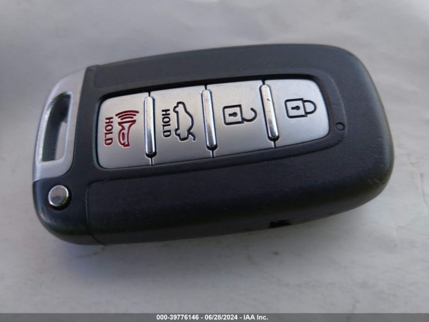 2013 Hyundai Sonata Hybrid Limited VIN: KMHEC4A45DA073530 Lot: 39776146