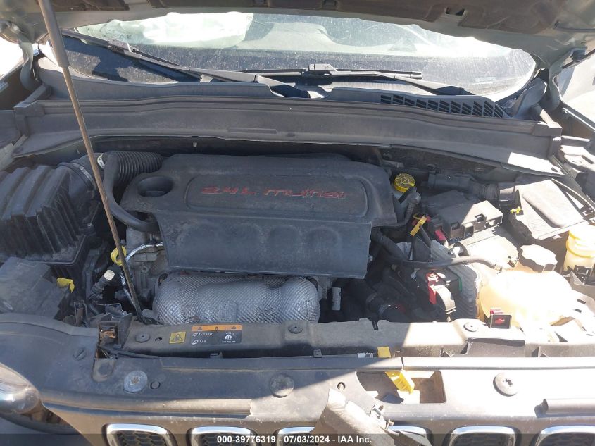 2017 Jeep Renegade Latitude 4X4 VIN: ZACCJBBB9HPF33233 Lot: 39776319