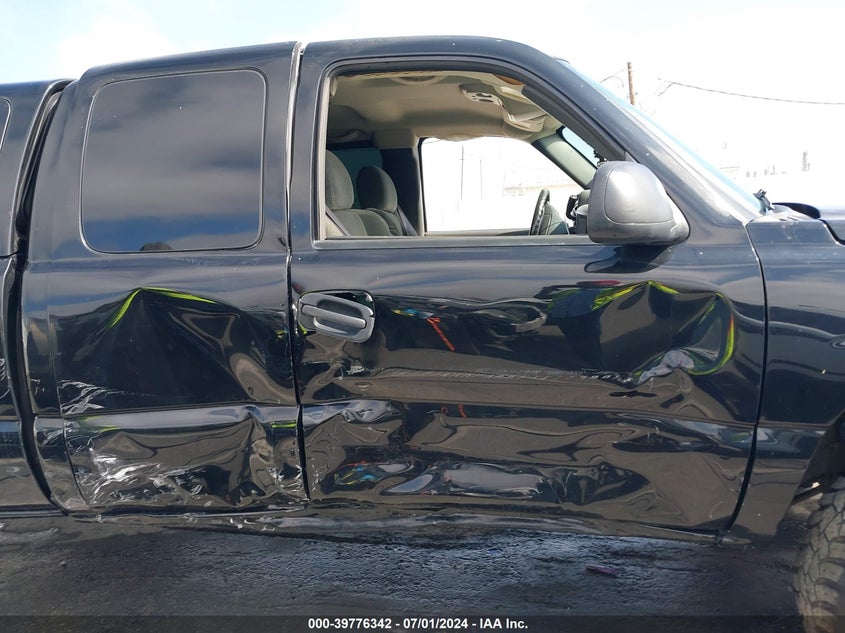 2004 Chevrolet Silverado 1500 Ls VIN: 2GCEC19T941173204 Lot: 39776342