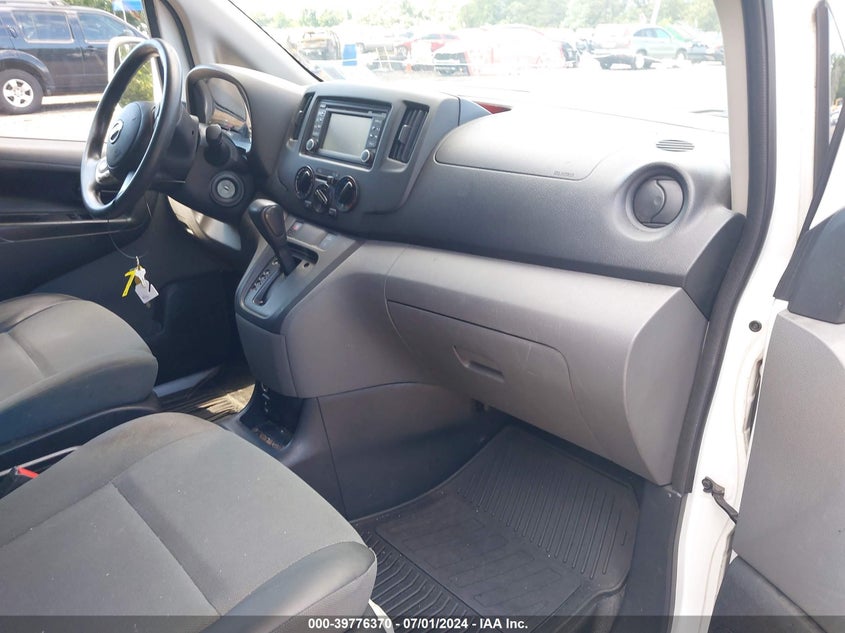 2015 Nissan Nv200 Sv VIN: 3N6CM0KN6FK731668 Lot: 39776370