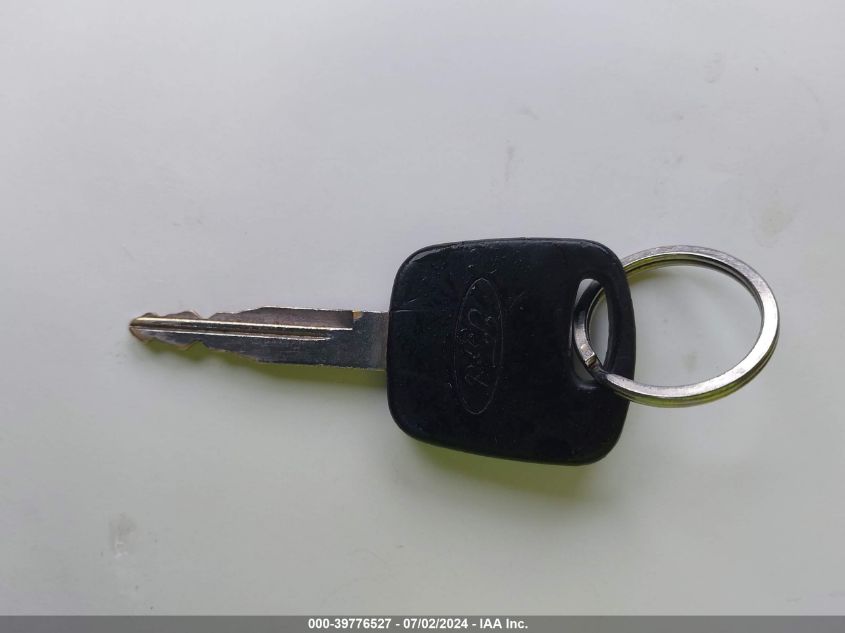 2001 Ford Explorer Xls VIN: 1FMZU72E21ZA12933 Lot: 39776527