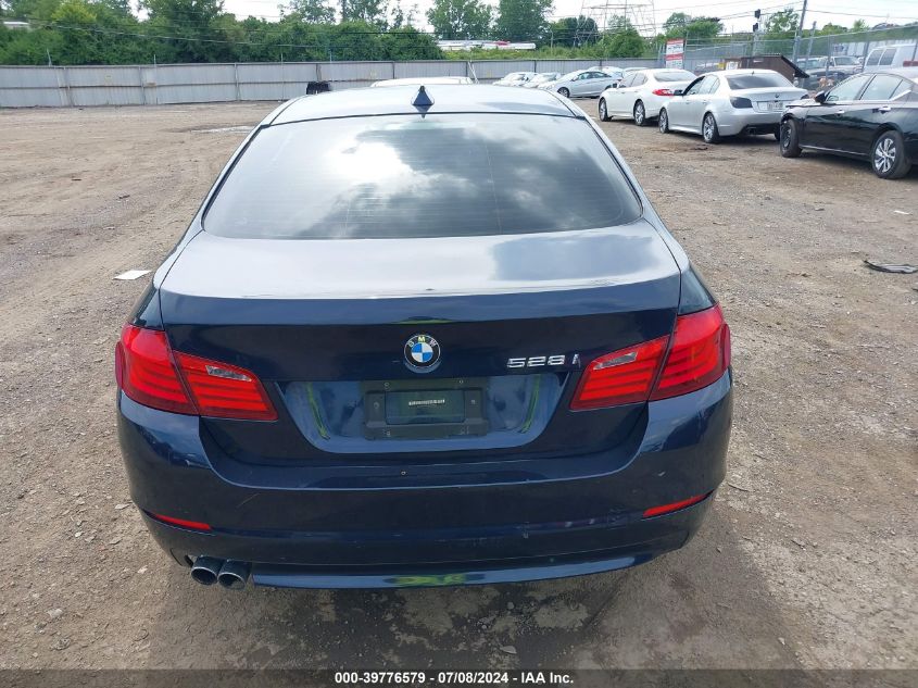2011 BMW 528I VIN: WBAFR1C57BC738065 Lot: 39776579