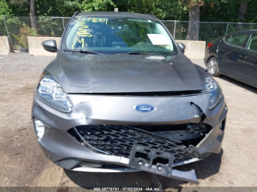 2022 Ford Escape Titanium Hybrid VIN: 1FMCU9DZ2NUA13973 Lot: 39776701