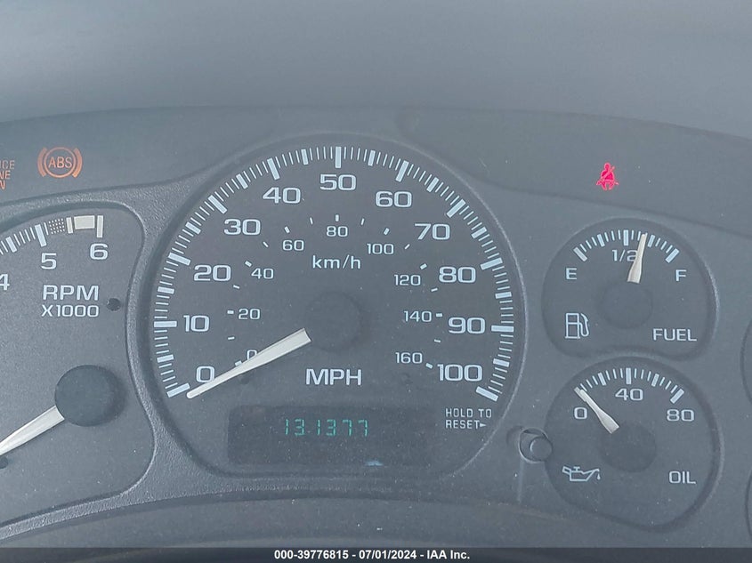 2002 Chevrolet Silverado 1500 VIN: 1GCEC14W62Z104458 Lot: 39776815