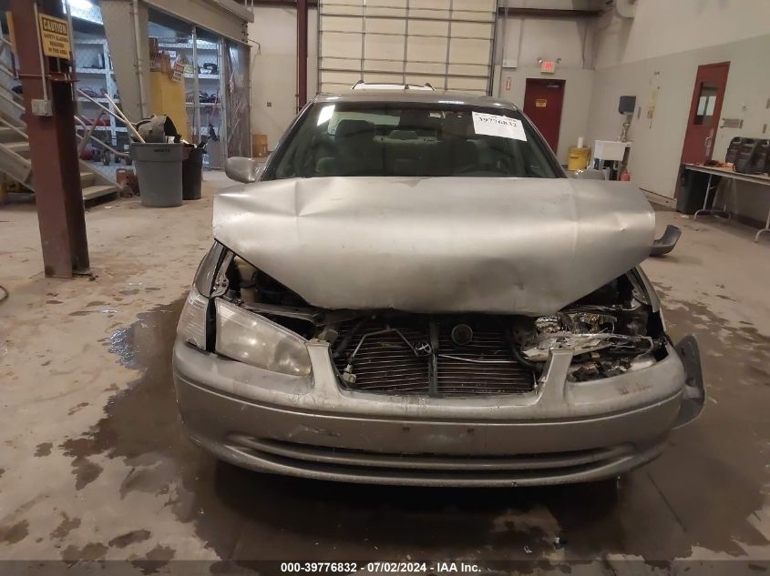 2000 Toyota Camry Ce/Le/Xle VIN: 4T1BG22K0YU696020 Lot: 39776832