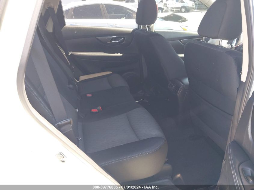 2017 Nissan Rogue Sv VIN: JN8AT2MT1HW153608 Lot: 39776835