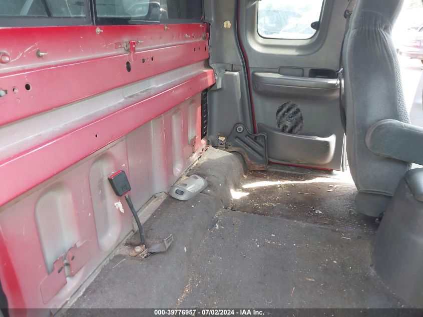 2000 Ford F-150 Work Series/Xl/Xlt VIN: 1FTZX1729YNB83140 Lot: 39776957